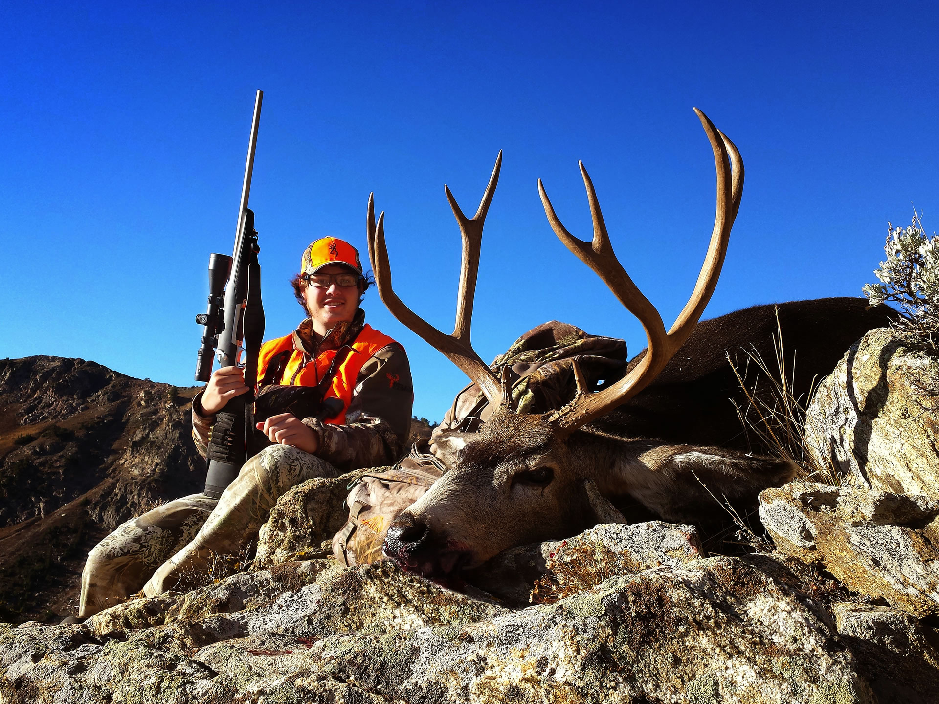 Dallen with his 2014 mule deer