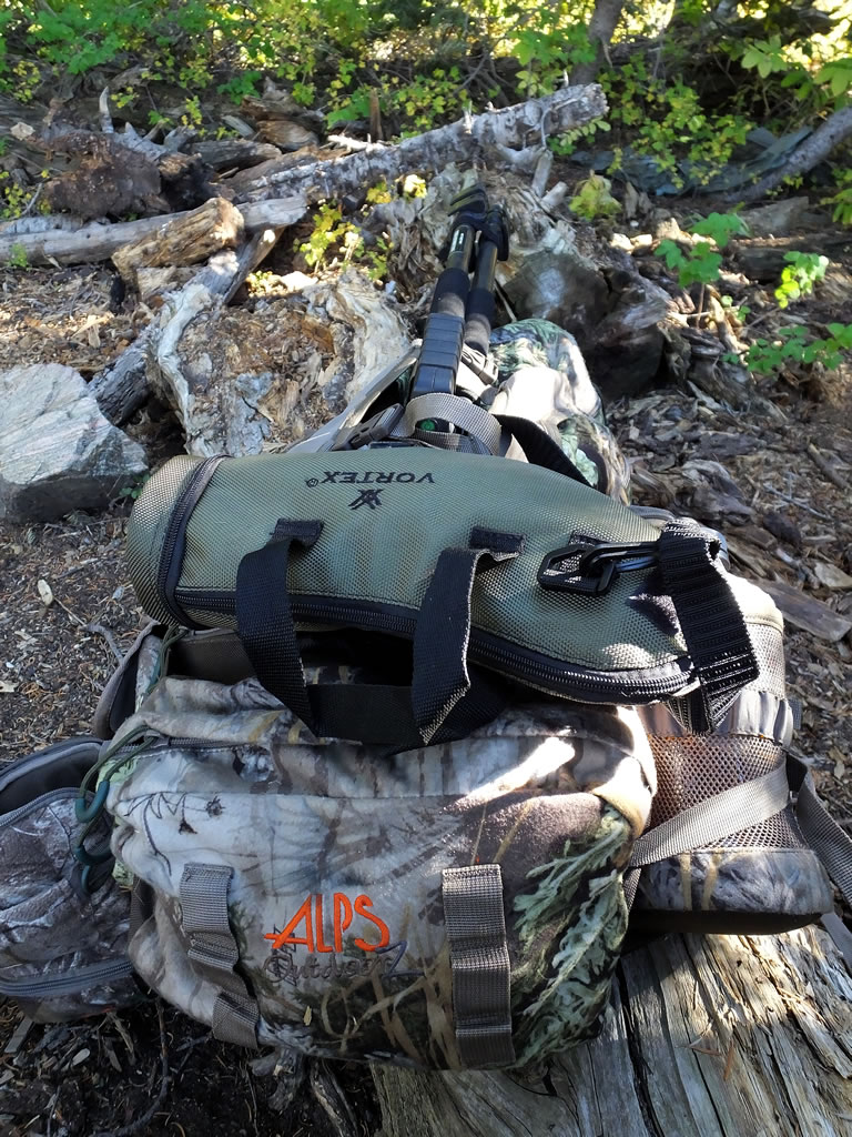 Vortex Razor HD 11-33x50 Spotting Scope on Alps Outdoorz Pathfinder