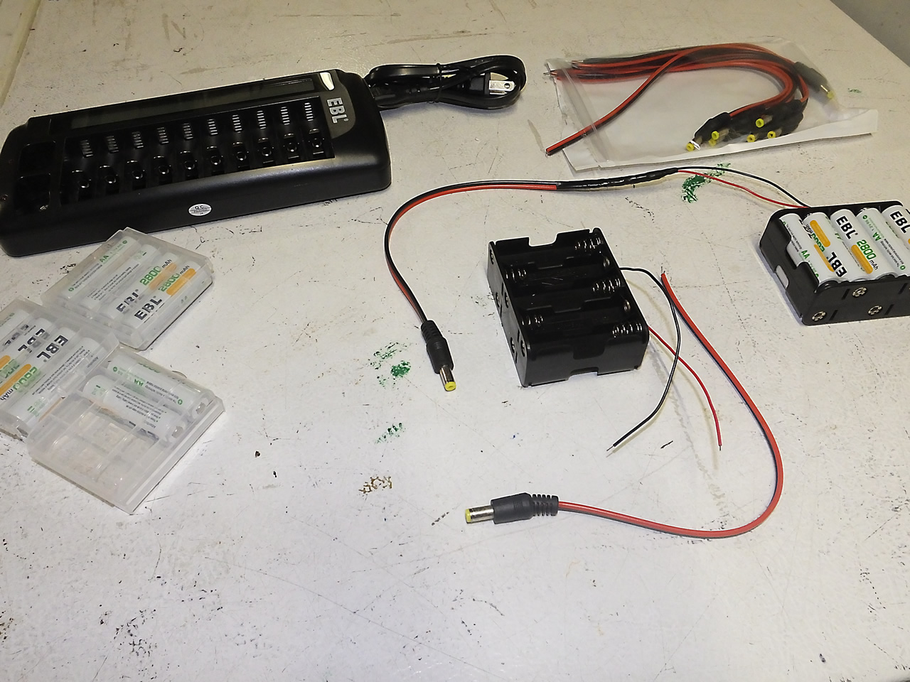 12v AA battery setup for trail cameras