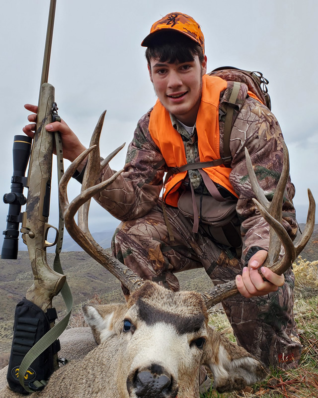Kaden 2021 mule deer buck with X-Bolt 300 WSM.