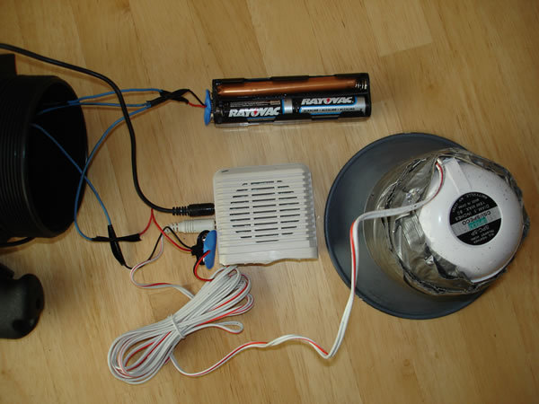 Do-It-Yourself Homemade Electronic Coyote Predator Caller